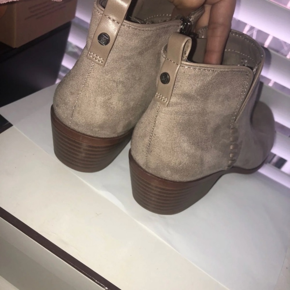 Booties - Picture 4 of 5